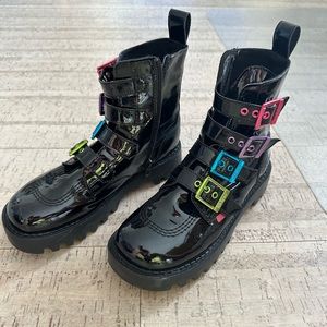 kickers confetti crowd boots. Multicolor buckle boots